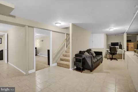 Entry Way - 523 Frontier Ave, Reading, PA 19601 photo 2 of 2