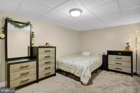 Bedroom - 523 Frontier Ave, Reading, PA 19601 photo 6 of 6