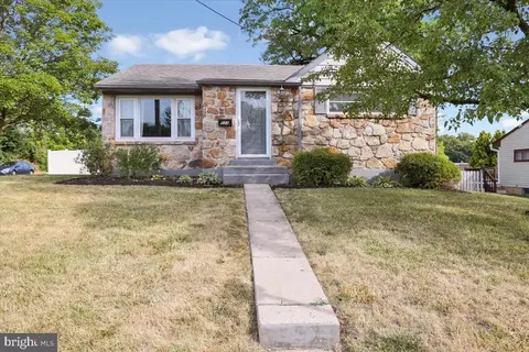 Exterior - 523 Frontier Ave, Reading, PA 19601 photo 2 of 9