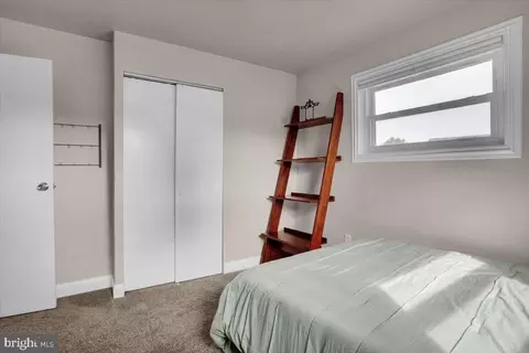 Bedroom - 523 Frontier Ave, Reading, PA 19601 photo 4 of 6