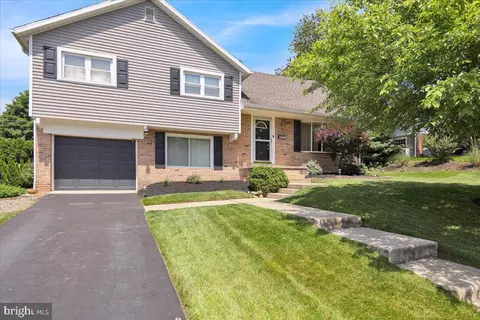 911 Evergreen, Reading, PA 19610