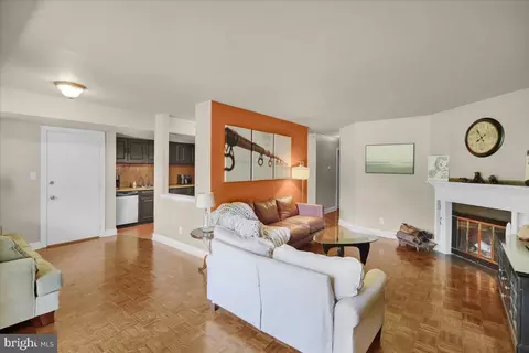 Living - 16 A Fairway Rd, Reading, PA 19607 photo 1 of 5