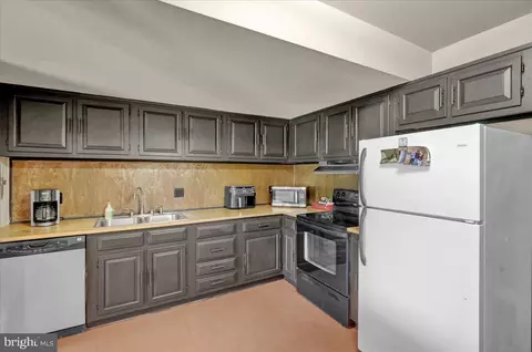Kitchen - 16 A Fairway Rd, Reading, PA 19607 photo 2 of 2