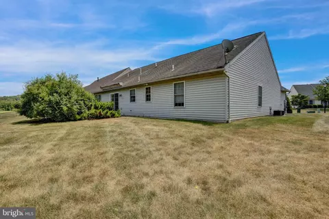 154 N Cacoosing Dr, Reading, PA 19608 photo 21