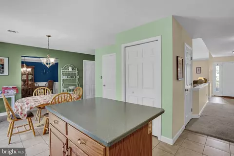 154 N Cacoosing Dr, Reading, PA 19608 photo 14