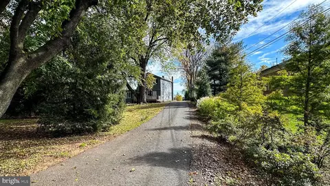 19 Lorane Rd, Reading, PA 19606 photo 3
