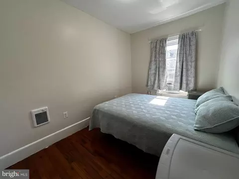 Bedroom - 237 Pear St, Reading, PA 19601 photo 6 of 10