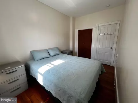 Bedroom - 237 Pear St, Reading, PA 19601 photo 5 of 10