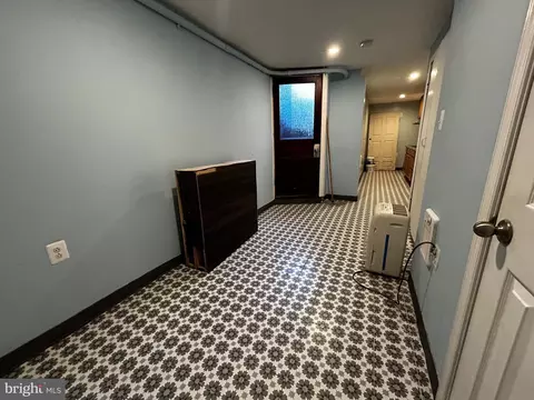 Entry Way - 237 Pear St, Reading, PA 19601 photo 14 of 14