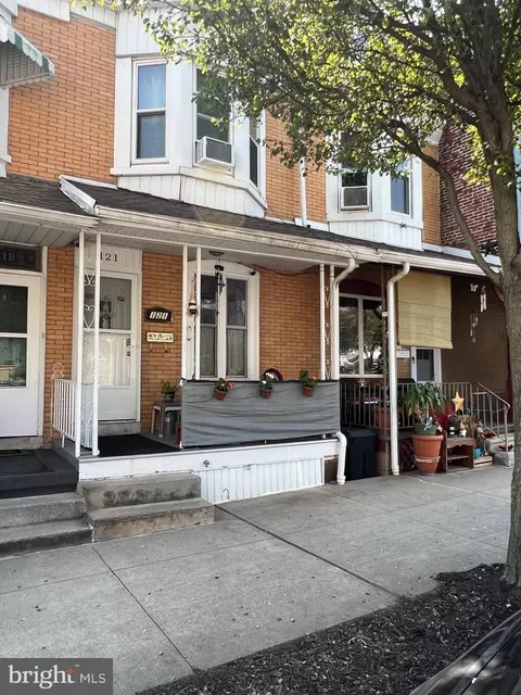 121 S 2nd Ave, Reading, PA 19611