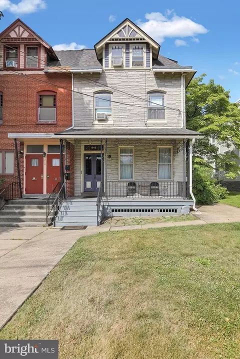 842 Centre Ave, Reading, PA 19601 photo 4