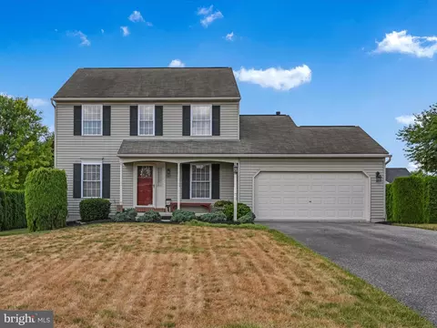 420 Golden Dr, Blandon, PA 19510