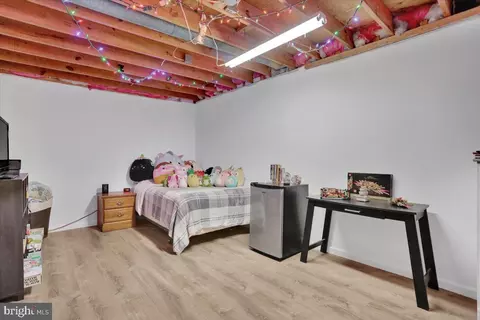 Bedroom - 24 2 Heather Hts, Reading, PA 19606 photo 5 of 6