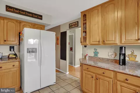 Entry Way - 24 2 Heather Hts, Reading, PA 19606 photo 3 of 3