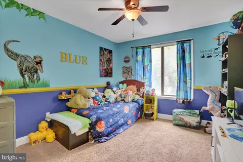 Bedroom - 24 2 Heather Hts, Reading, PA 19606 photo 3 of 6