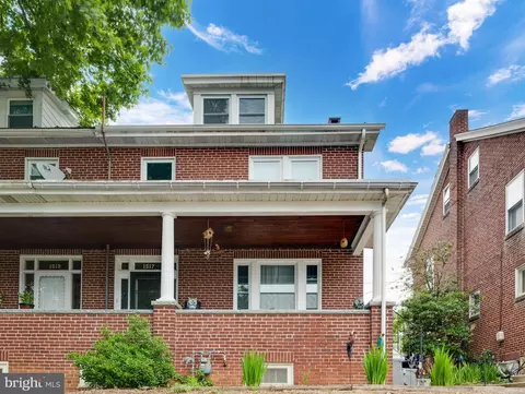 1517 Linden St, Reading, PA 19604