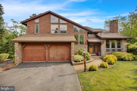 112 Gail Cir, Reading, PA 19610