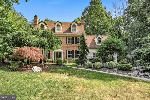 20 Grouse Point Cir, Reading, PA 19607 photo 2