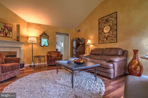 Living - 8 Archer Ln, Reading, PA 19607 photo 1 of 1