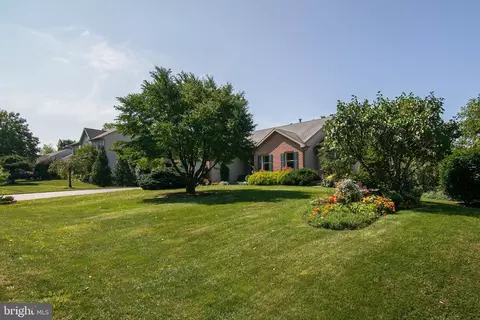 Exterior - 8 Archer Ln, Reading, PA 19607 photo 11 of 11