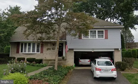 10 Kevin Ct, Wyomissing, PA 19610