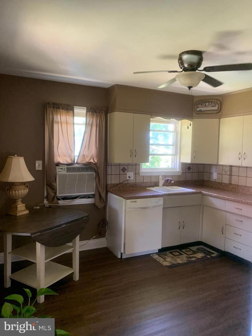 1225 Fern Ave, Reading, PA 19607 photo 11