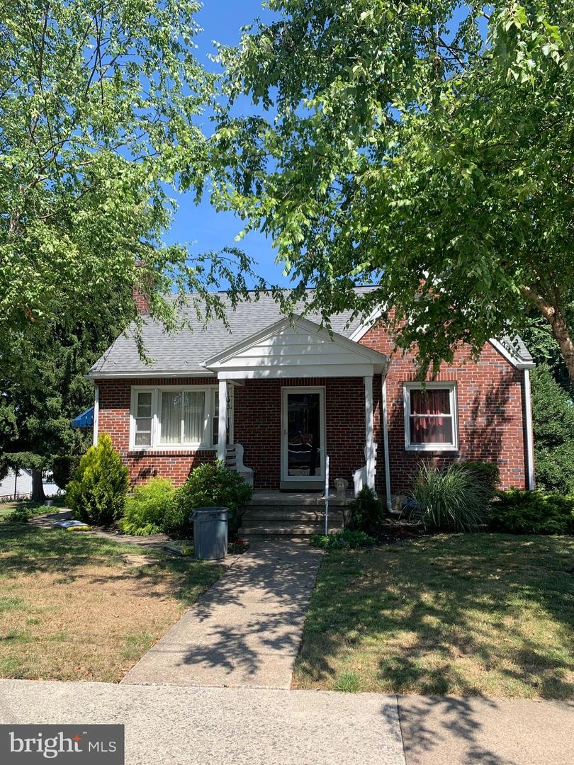 1225 Fern Ave, Reading, PA 19607 photo 3