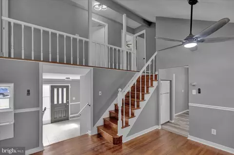 Entry Way - 109 Radcliffe Ave, Reading, PA 19609 photo 4 of 7