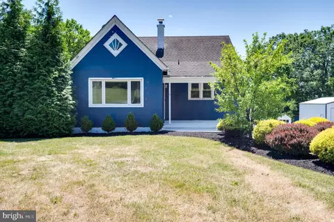 7443 Boyertown Pike, Douglassville, PA 19518