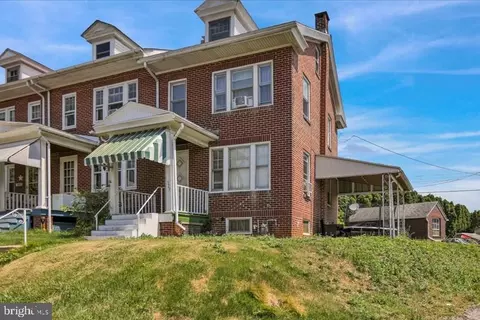 329 Carroll St, Reading, PA 19611