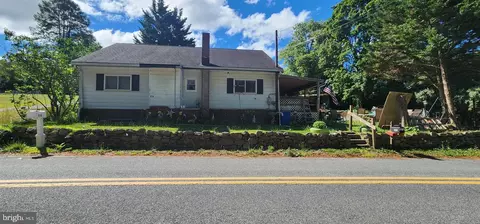 372 Mccoy Ln, Leesport, PA 19533