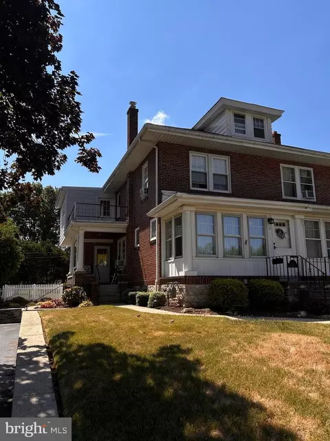 15 Woodland Rd, Reading, PA 19610