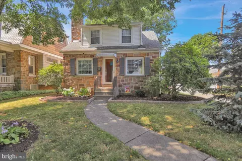 Exterior - 229 Reading Ave, Reading, PA 19607 photo 2 of 7