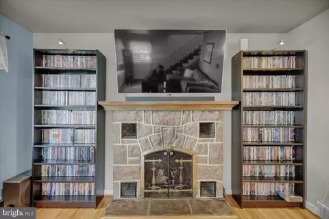 Entry Way - 229 Reading Ave, Reading, PA 19607 photo 1 of 5