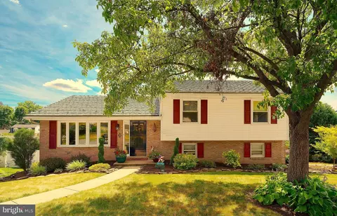 20 Craig Dr, Reading, PA 19606