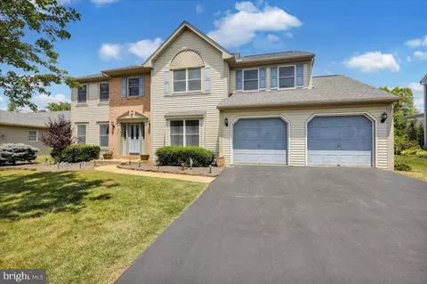 3 Park Place Dr, Reading, PA 19608