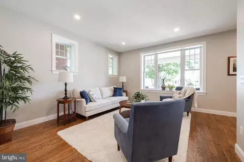 Living - 38 Spring Crest Blvd, Reading, PA 19608 photo 2 of 2
