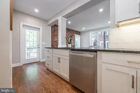 Entry Way - 38 Spring Crest Blvd, Reading, PA 19608 photo 2 of 10