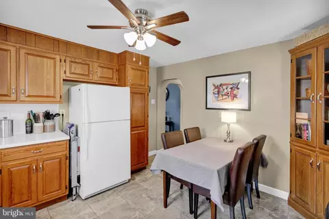 329 Egle Rd, Reading, PA 19601 photo 9