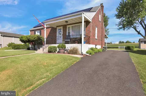 329 Egle Rd, Reading, PA 19601 photo 2