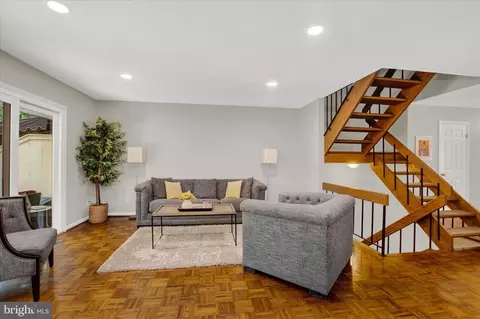 Living - 19 Pine Woods Ct, Reading, PA 19607 photo 1 of 2