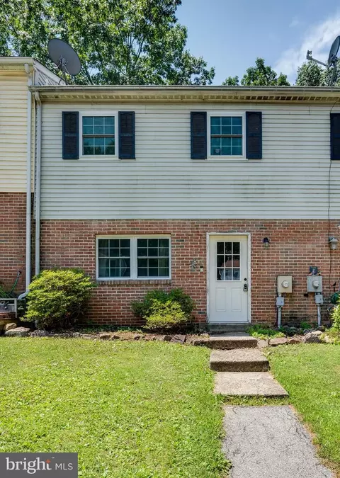 Exterior - 1259 Fox Run, Reading, PA 19606 photo 2 of 4
