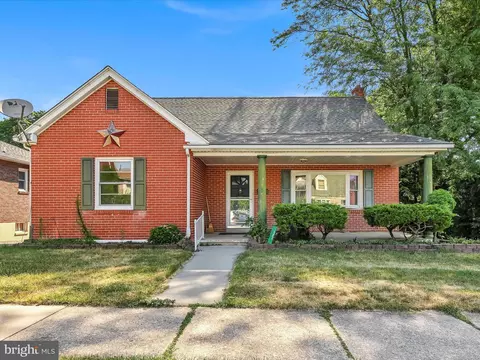 35 N 5th St, Hamburg, PA 19526