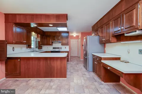 Kitchen - 64 Downing Dr, Reading, PA 19610 photo 6 of 6
