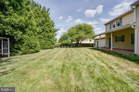 Exterior - 64 Downing Dr, Reading, PA 19610 photo 7 of 8