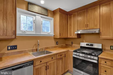 Kitchen - 128 E Walnut St, Shillington, PA 19607 photo 2 of 3