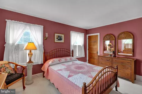 Bedroom - 128 E Walnut St, Shillington, PA 19607 photo 6 of 6