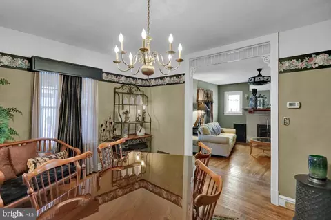 Dining - 128 E Walnut St, Shillington, PA 19607 photo 4 of 4