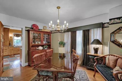 Dining - 128 E Walnut St, Shillington, PA 19607 photo 2 of 4