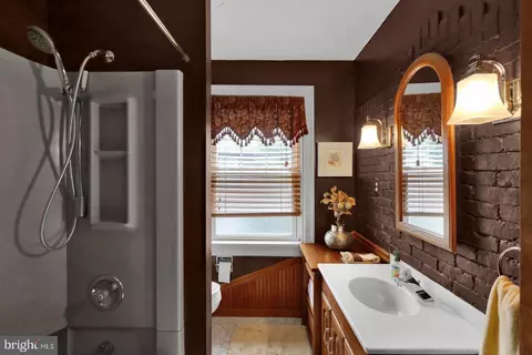 Bath - 128 E Walnut St, Shillington, PA 19607 photo 2 of 3